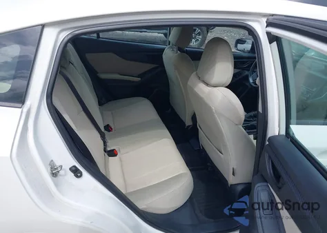 2020 Subaru Impreza 5-Door z USA, uszkodzony, nr VIN 4S3GTAB60L3734704